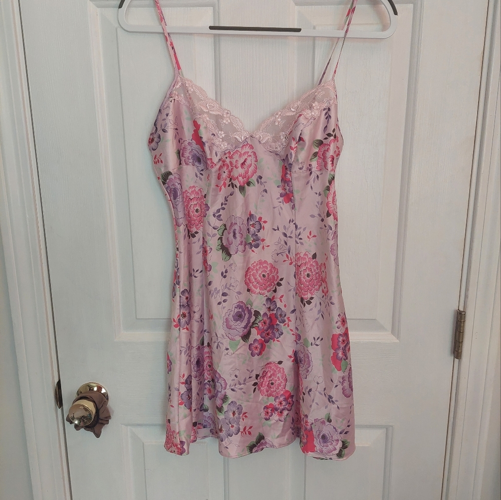 Victoria's Secret M vintage lingerie